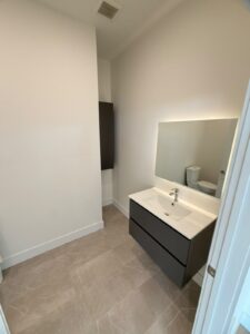 Modern bathroom vanity with mirror